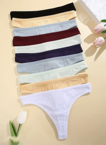 Zestaw 6 par stringów 030 