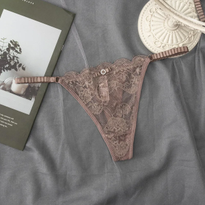 Seksowne stringi koronkowe 057