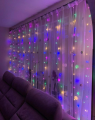 Kurtyna świetlna LED na święta – 300 cm szerokości, 8 trybów świecenia, pilot, USB. Stwórz magiczny klimat w domu i ogrodzie. Idealna dekoracja bożonarodzeniowa i całoroczna.
