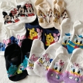 Zestaw 10 par kolorowych stopek damskich z bohaterami bajek – z silikonową zapiętką