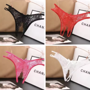 4-pak koronkowych stringów z otwartym krokiem 250