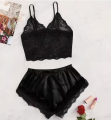 Koronkowa piżama damska – komplet top + szorty