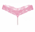 Koronkowe stringi z perłowym paskiem – seksowna bielizna bezkrokowa, która podkreśla kobiece kształty i dodaje pikanterii. Elastyczna koronka, subtelna stymulacja i wygodne dopasowanie.