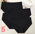 Bezszwowe majtki damskie – zestaw 4 sztuki. Wygodna bielizna niewidoczna pod ubraniem, miękka i elastyczna, idealna na co dzień.