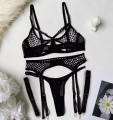 Dla kogo jest ten komplet Dla kobiet, które szukają bielizny erotycznej damskiej w stylu nowoczesnym, z wyraźnymi detalami i dopasowaniem do sylwetki. Idealny dla fanek mocniejszych, modowych akcentów i efektu „wow”.
